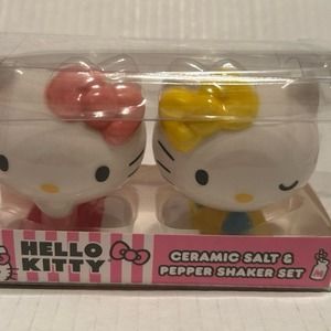 Hello Kitty ceramic salt and pepper shaker set